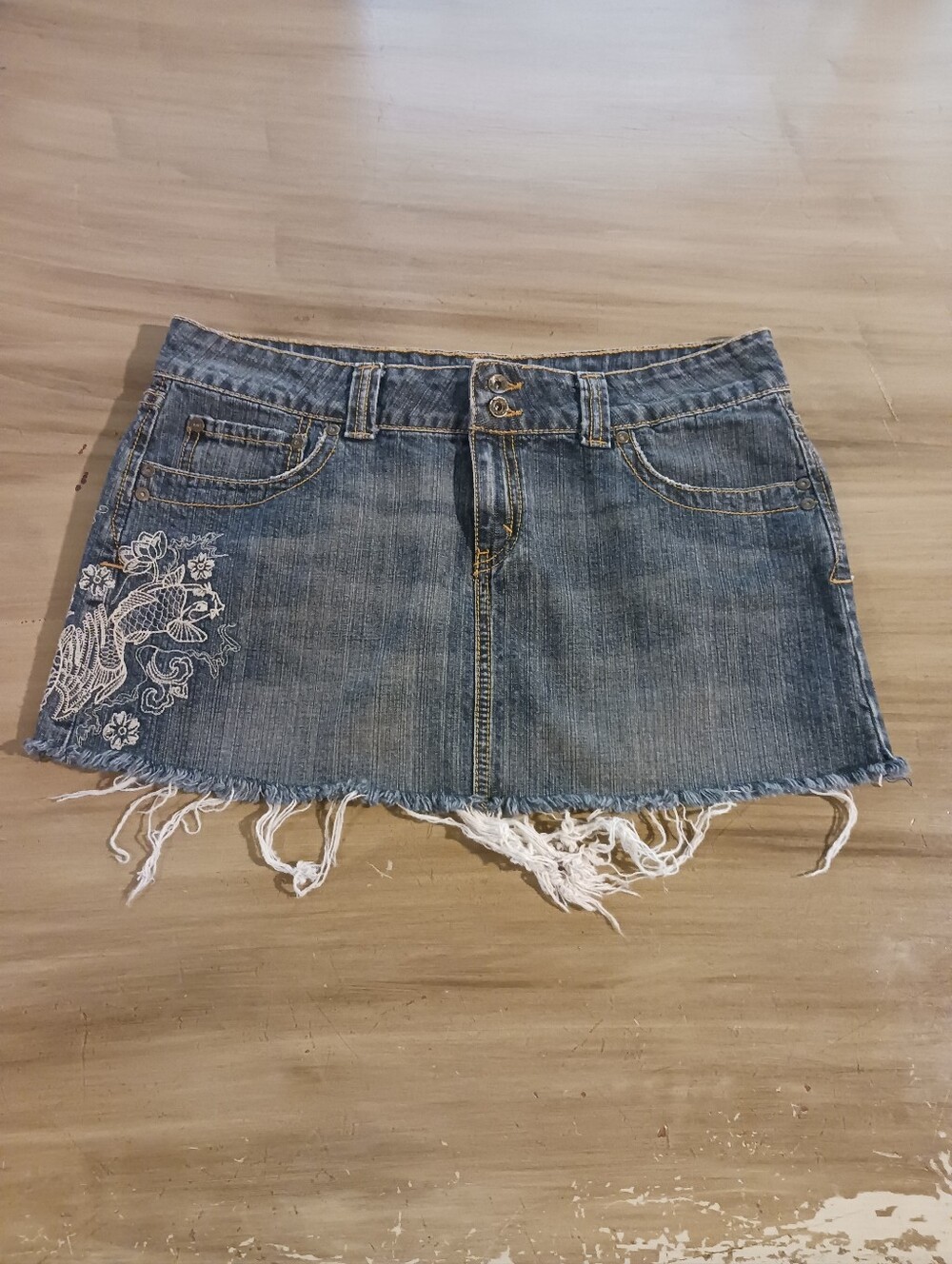 Vintage Y2K Style Micro Mini Denim Skirt Jordache Womens 11/12 Asian Embroidery